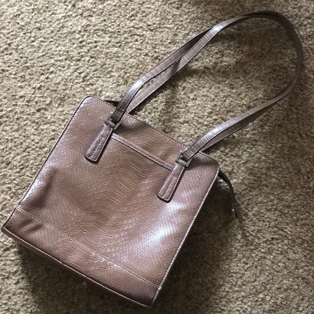 FINAL! Liz Clairborne Faux Alligator Skin Bag